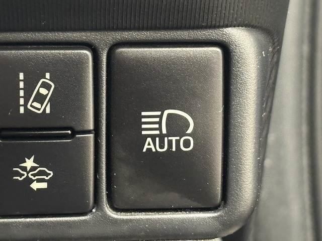 アクア Ｓスタイルブラック　ワンオーナー／衝突軽減ブレーキ／レーンキープアシスト／オートハイビーム／純正ナビ／バックカメラ／地デジ／オートライト／オートエアコン／スマートキー（9枚目）