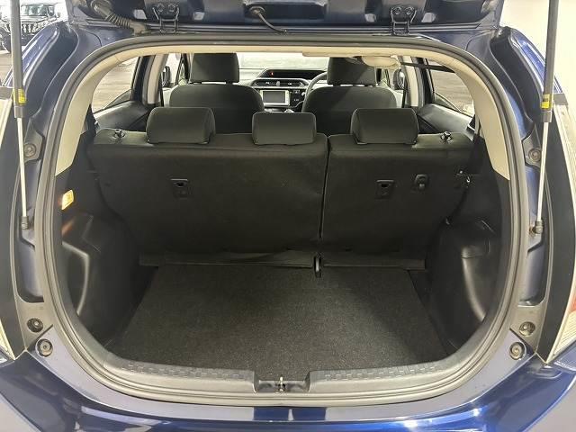 アクア Ｓスタイルブラック　ワンオーナー／衝突軽減ブレーキ／レーンキープアシスト／オートハイビーム／純正ナビ／バックカメラ／地デジ／オートライト／オートエアコン／スマートキー（13枚目）