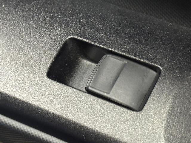 アクア Ｓスタイルブラック　ワンオーナー／衝突軽減ブレーキ／レーンキープアシスト／オートハイビーム／純正ナビ／バックカメラ／地デジ／オートライト／オートエアコン／スマートキー（42枚目）