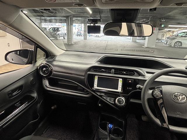 アクア Ｓスタイルブラック　ワンオーナー／衝突軽減ブレーキ／レーンキープアシスト／オートハイビーム／純正ナビ／バックカメラ／地デジ／オートライト／オートエアコン／スマートキー（43枚目）