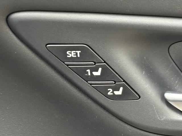 クラウンハイブリッド ＲＳアドバンス　サンルーフ／黒革／純正８型ナビ／全周囲／デジタルインナーミラー／追従クルコン／ＢＳＭ／パワーシート／シートヒーター／パーキングアシスト／オートハイビーム／ＬＥＤヘッドライト／ＥＴＣ／スマートキー（43枚目）