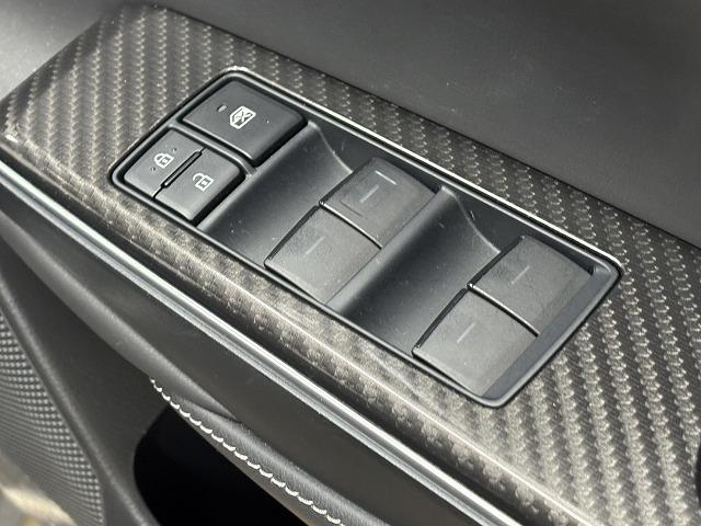 クラウンハイブリッド ＲＳアドバンス　サンルーフ／黒革／純正８型ナビ／全周囲／デジタルインナーミラー／追従クルコン／ＢＳＭ／パワーシート／シートヒーター／パーキングアシスト／オートハイビーム／ＬＥＤヘッドライト／ＥＴＣ／スマートキー（44枚目）