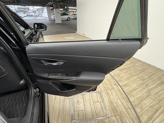 クラウンハイブリッド ＲＳアドバンス　サンルーフ／黒革／純正８型ナビ／全周囲／デジタルインナーミラー／追従クルコン／ＢＳＭ／パワーシート／シートヒーター／パーキングアシスト／オートハイビーム／ＬＥＤヘッドライト／ＥＴＣ／スマートキー（46枚目）