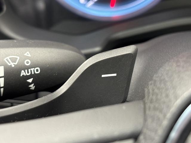 クラウンハイブリッド ＲＳアドバンス　サンルーフ／黒革／純正８型ナビ／全周囲／デジタルインナーミラー／追従クルコン／ＢＳＭ／パワーシート／シートヒーター／パーキングアシスト／オートハイビーム／ＬＥＤヘッドライト／ＥＴＣ／スマートキー（54枚目）