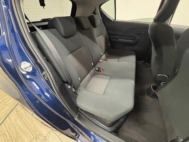 アクア Ｓスタイルブラック　後期／ワンオーナー／純正ナビ／地デジ／バックカメラ／衝突軽減ブレーキ／レーンキープアシスト／オートハイビーム／ＥＴＣ／スマートキー／プッシュスタート（6枚目）