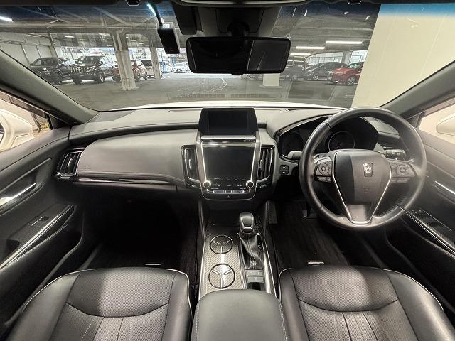 クラウンハイブリッド ＲＳ　Ａｄｖａｎｃｅ　黒革シート／純正８インチナビ／地デジ／バックカメラ／レーダークルコン／レーンキープアシスト／デジタルインナーミラー／オートハイビーム／ＬＥＤヘッドライト／ＢＳＭ／ＥＴＣ／パワーシート（21枚目）