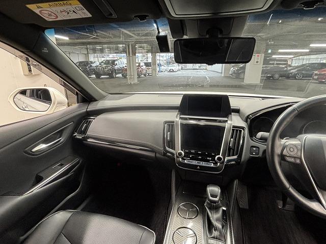 クラウンハイブリッド ＲＳ　Ａｄｖａｎｃｅ　黒革シート／純正８インチナビ／地デジ／バックカメラ／レーダークルコン／レーンキープアシスト／デジタルインナーミラー／オートハイビーム／ＬＥＤヘッドライト／ＢＳＭ／ＥＴＣ／パワーシート（23枚目）