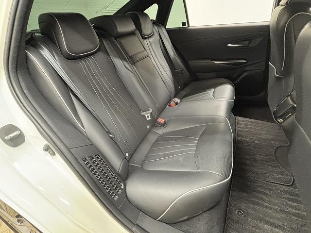 クラウンハイブリッド ＲＳ　Ａｄｖａｎｃｅ　黒革シート／純正８インチナビ／地デジ／バックカメラ／レーダークルコン／レーンキープアシスト／デジタルインナーミラー／オートハイビーム／ＬＥＤヘッドライト／ＢＳＭ／ＥＴＣ／パワーシート（25枚目）