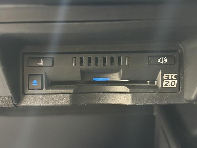 クラウンハイブリッド ＲＳ　Ａｄｖａｎｃｅ　黒革シート／純正８インチナビ／地デジ／バックカメラ／レーダークルコン／レーンキープアシスト／デジタルインナーミラー／オートハイビーム／ＬＥＤヘッドライト／ＢＳＭ／ＥＴＣ／パワーシート（34枚目）