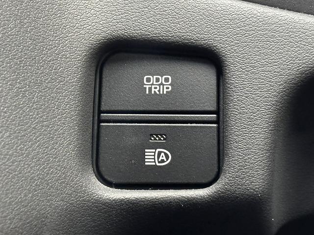 クラウンハイブリッド ＲＳ　Ａｄｖａｎｃｅ　黒革シート／純正８インチナビ／地デジ／バックカメラ／レーダークルコン／レーンキープアシスト／デジタルインナーミラー／オートハイビーム／ＬＥＤヘッドライト／ＢＳＭ／ＥＴＣ／パワーシート（35枚目）