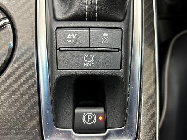 クラウンハイブリッド ＲＳ　Ａｄｖａｎｃｅ　黒革シート／純正８インチナビ／地デジ／バックカメラ／レーダークルコン／レーンキープアシスト／デジタルインナーミラー／オートハイビーム／ＬＥＤヘッドライト／ＢＳＭ／ＥＴＣ／パワーシート（37枚目）