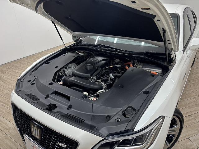 クラウンハイブリッド ＲＳ　Ａｄｖａｎｃｅ　黒革シート／純正８インチナビ／地デジ／バックカメラ／レーダークルコン／レーンキープアシスト／デジタルインナーミラー／オートハイビーム／ＬＥＤヘッドライト／ＢＳＭ／ＥＴＣ／パワーシート（69枚目）