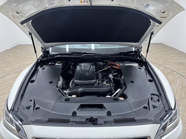 クラウンハイブリッド ＲＳ　Ａｄｖａｎｃｅ　黒革シート／純正８インチナビ／地デジ／バックカメラ／レーダークルコン／レーンキープアシスト／デジタルインナーミラー／オートハイビーム／ＬＥＤヘッドライト／ＢＳＭ／ＥＴＣ／パワーシート（70枚目）