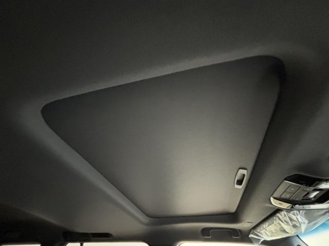 ランドクルーザー250 VX サンルーフ/トヨタチームメイト/純正12.3型ナビ地デジ/全周囲/寒冷地仕様/デジタルインナーミラー/黒革/シートベンチレーション/BSM/追従クルコン/パワーバックドア/オートハイビーム/ETC(37枚目)