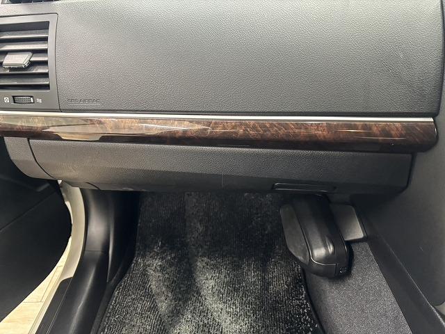 マークＸ ２５０Ｇ　純正ナビ地デジ／Ｂｌｕｅｔｏｏｔｈ／バックカメラ／追従クルコン／衝突軽減／パワーシート／クリアランスソナー／ＨＩＤヘッドライト／ＥＴＣ／スマートキー／オートエアコン／オートライト／純正１６インチＡＷ（35枚目）