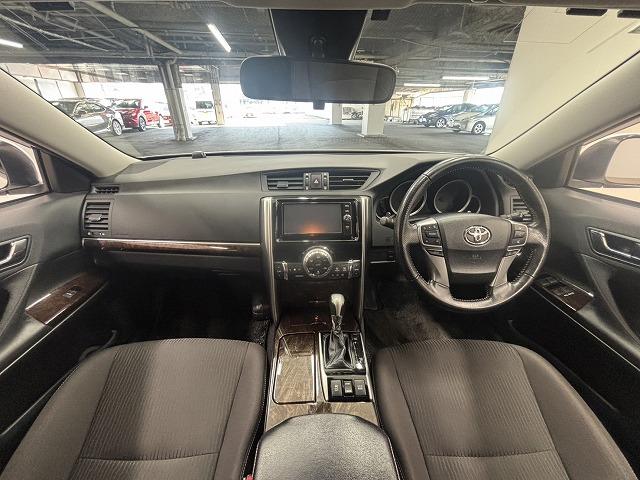 マークＸ ２５０Ｇ　純正ナビ地デジ／Ｂｌｕｅｔｏｏｔｈ／バックカメラ／追従クルコン／衝突軽減／パワーシート／クリアランスソナー／ＨＩＤヘッドライト／ＥＴＣ／スマートキー／オートエアコン／オートライト／純正１６インチＡＷ（44枚目）