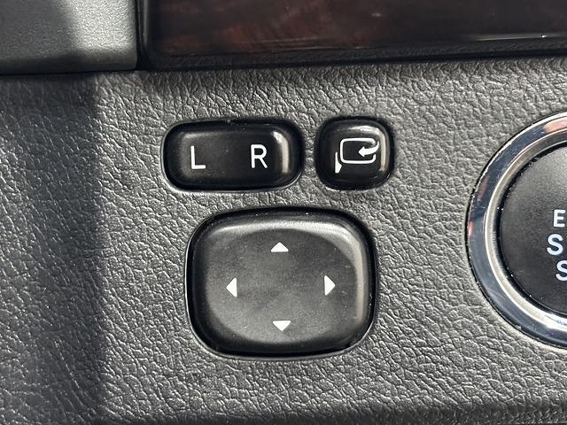 マークＸ ２５０Ｇ　純正ナビ地デジ／Ｂｌｕｅｔｏｏｔｈ／バックカメラ／追従クルコン／衝突軽減／パワーシート／クリアランスソナー／ＨＩＤヘッドライト／ＥＴＣ／スマートキー／オートエアコン／オートライト／純正１６インチＡＷ（56枚目）