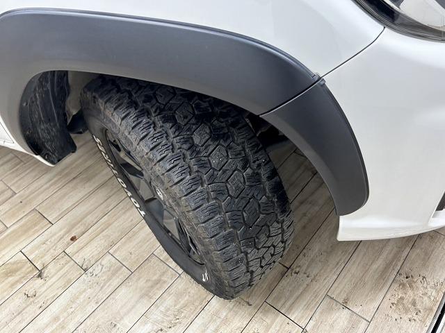 ハイラックス Ｚ　ブラックラリーエディション　ワンオーナー／キャノピー／レーダークルコン／レーンキープアシスト／ダウンヒルアシスト／リアデフロック／純正ナビ／地デジ／バックカメラ／ＬＥＤヘッドライト／スマートキー（32枚目）