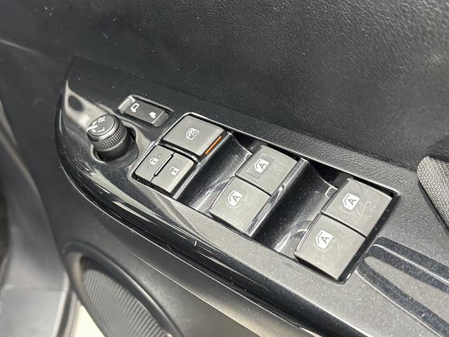 ハイラックス Ｚ　ブラックラリーエディション　ワンオーナー／キャノピー／レーダークルコン／レーンキープアシスト／ダウンヒルアシスト／リアデフロック／純正ナビ／地デジ／バックカメラ／ＬＥＤヘッドライト／スマートキー（42枚目）