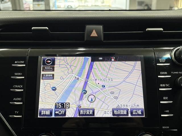 カムリ Ｇレザーパッケージ　純正９インチナビ／地デジ／バックカメラ／トヨタセーフティー／レーダークルコン／レーンキープアシスト／パワーシート／シートヒーター／ＬＥＤヘッドライト／オートハイビーム／ＥＴＣ／ＢＳＭ／スマートキー（3枚目）