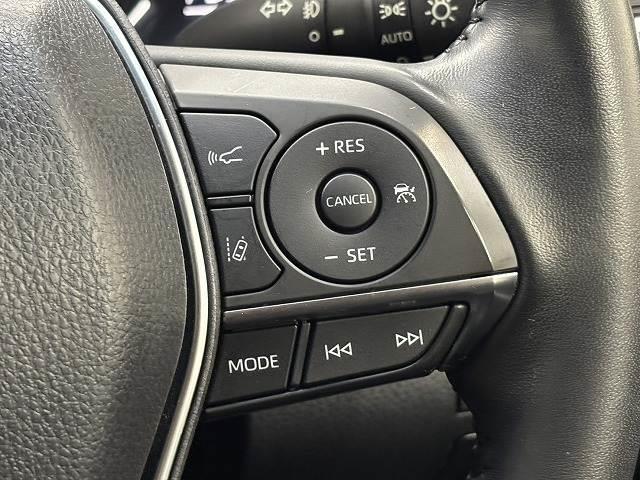 カムリ Ｇレザーパッケージ　純正９インチナビ／地デジ／バックカメラ／トヨタセーフティー／レーダークルコン／レーンキープアシスト／パワーシート／シートヒーター／ＬＥＤヘッドライト／オートハイビーム／ＥＴＣ／ＢＳＭ／スマートキー（7枚目）