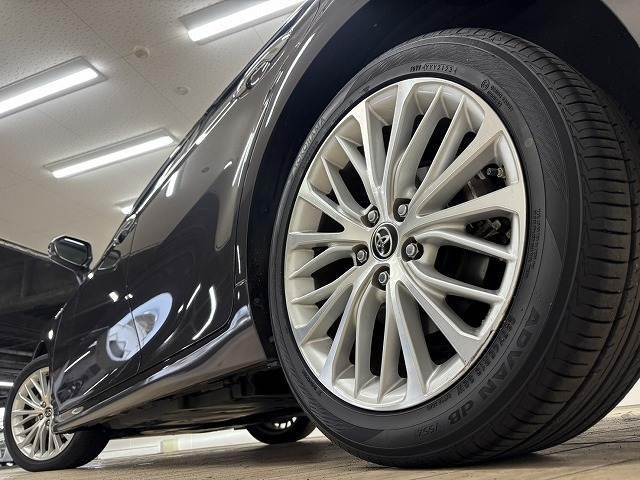 カムリ Ｇレザーパッケージ　純正９インチナビ／地デジ／バックカメラ／トヨタセーフティー／レーダークルコン／レーンキープアシスト／パワーシート／シートヒーター／ＬＥＤヘッドライト／オートハイビーム／ＥＴＣ／ＢＳＭ／スマートキー（19枚目）