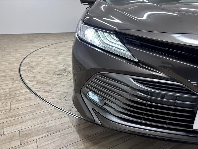 カムリ Ｇレザーパッケージ　純正９インチナビ／地デジ／バックカメラ／トヨタセーフティー／レーダークルコン／レーンキープアシスト／パワーシート／シートヒーター／ＬＥＤヘッドライト／オートハイビーム／ＥＴＣ／ＢＳＭ／スマートキー（71枚目）