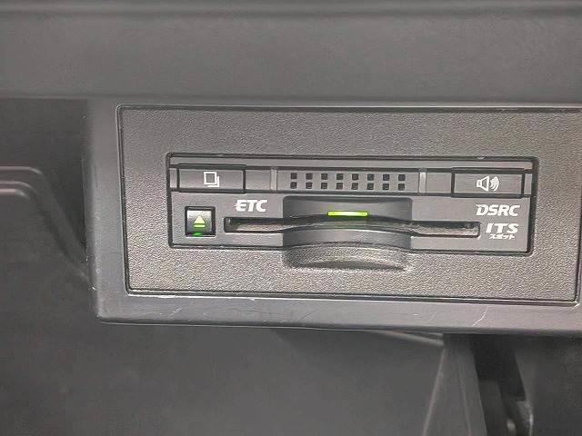 ランドクルーザープラド TX ワンオーナー/サンルーフ/ブラックルーフレール/純正ナビ/地デジ/バックカメラ/センターデフロック/ダウンヒルアシスト/ETC/LEDヘッドライト/オートライト/ヘッドライトウォッシャー/スマートキー(8枚目)