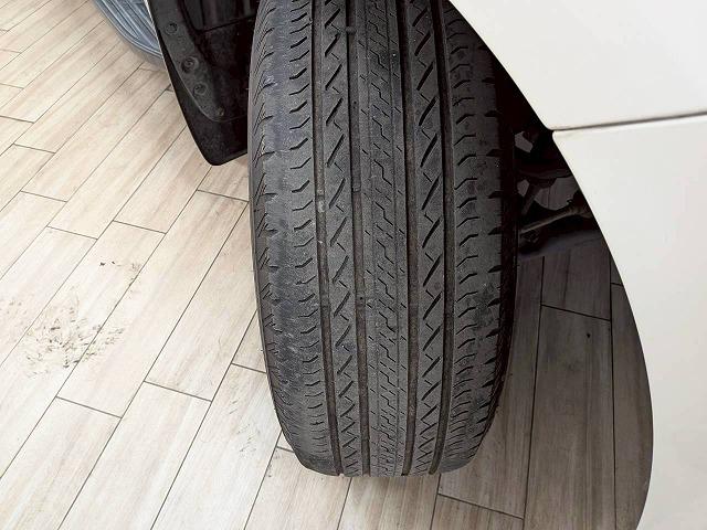 ランドクルーザープラド TX ワンオーナー/サンルーフ/ブラックルーフレール/純正ナビ/地デジ/バックカメラ/センターデフロック/ダウンヒルアシスト/ETC/LEDヘッドライト/オートライト/ヘッドライトウォッシャー/スマートキー(32枚目)