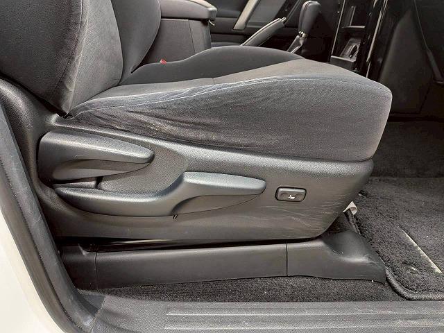 ランドクルーザープラド TX ワンオーナー/サンルーフ/ブラックルーフレール/純正ナビ/地デジ/バックカメラ/センターデフロック/ダウンヒルアシスト/ETC/LEDヘッドライト/オートライト/ヘッドライトウォッシャー/スマートキー(34枚目)