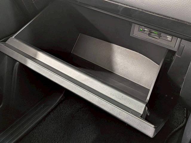 ランドクルーザープラド TX ワンオーナー/サンルーフ/ブラックルーフレール/純正ナビ/地デジ/バックカメラ/センターデフロック/ダウンヒルアシスト/ETC/LEDヘッドライト/オートライト/ヘッドライトウォッシャー/スマートキー(35枚目)