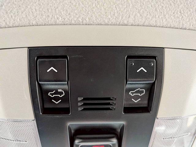 ランドクルーザープラド TX ワンオーナー/サンルーフ/ブラックルーフレール/純正ナビ/地デジ/バックカメラ/センターデフロック/ダウンヒルアシスト/ETC/LEDヘッドライト/オートライト/ヘッドライトウォッシャー/スマートキー(41枚目)