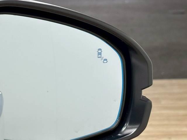 ヴェゼル e:HEV Z 純正9インチナビ/地デジ/バックカメラ/レーダークルコン/レーンキープアシスト/パワーバックドア/ダウンヒルアシスト/シートヒーター/クリアランスソナー/BSM/ETC/電動パーキングブレーキ(12枚目)