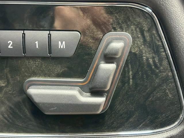 Gクラス G350d ラグジュアリーパッケージ サンルーフ/黒革/純正8型ナビ地デジ/バックカメラ/ラグジュアリーパッケージ/パワーシート/シートヒーター/追従クルコン/BSM/ETC/スマートキー/アイドリングストップ/クリアランスソナー(9枚目)