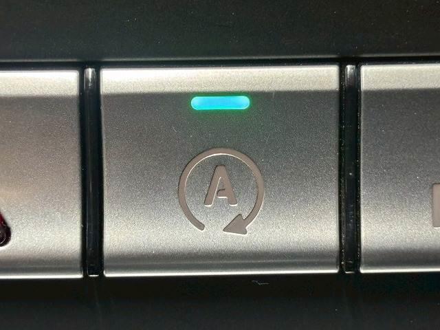 Gクラス G350d ラグジュアリーパッケージ サンルーフ/黒革/純正8型ナビ地デジ/バックカメラ/ラグジュアリーパッケージ/パワーシート/シートヒーター/追従クルコン/BSM/ETC/スマートキー/アイドリングストップ/クリアランスソナー(11枚目)