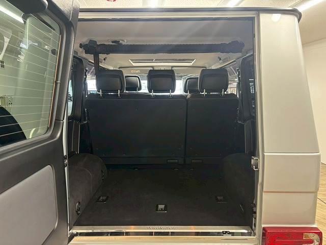 Gクラス G350d ラグジュアリーパッケージ サンルーフ/黒革/純正8型ナビ地デジ/バックカメラ/ラグジュアリーパッケージ/パワーシート/シートヒーター/追従クルコン/BSM/ETC/スマートキー/アイドリングストップ/クリアランスソナー(13枚目)