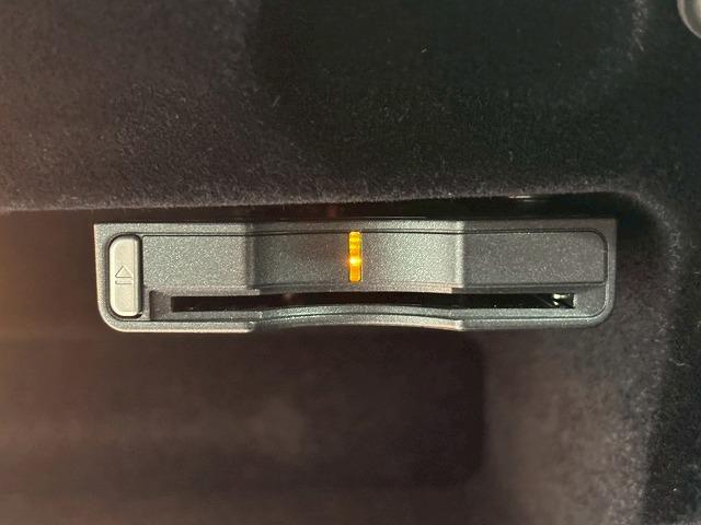 Gクラス G350d ラグジュアリーパッケージ サンルーフ/黒革/純正8型ナビ地デジ/バックカメラ/ラグジュアリーパッケージ/パワーシート/シートヒーター/追従クルコン/BSM/ETC/スマートキー/アイドリングストップ/クリアランスソナー(31枚目)