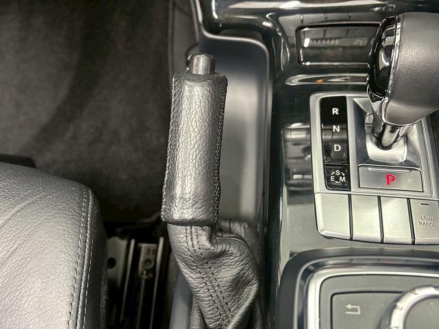 Gクラス G350d ラグジュアリーパッケージ サンルーフ/黒革/純正8型ナビ地デジ/バックカメラ/ラグジュアリーパッケージ/パワーシート/シートヒーター/追従クルコン/BSM/ETC/スマートキー/アイドリングストップ/クリアランスソナー(56枚目)