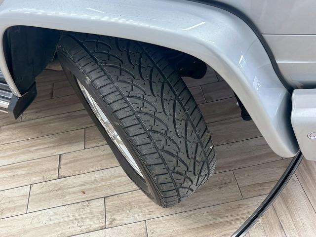 Gクラス G350d ラグジュアリーパッケージ サンルーフ/黒革/純正8型ナビ地デジ/バックカメラ/ラグジュアリーパッケージ/パワーシート/シートヒーター/追従クルコン/BSM/ETC/スマートキー/アイドリングストップ/クリアランスソナー(64枚目)