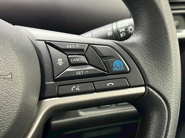 セレナ ハイブリッド e-POWER XV 7人 ワンオーナー/純正10型ナビ地デジ/全周囲/11型後席モニター/プロパイロット/両側電動スライドドア/デジタルインナーミラー/LED/ETC/スマートキー/オートエアコン/オートライト(7枚目)