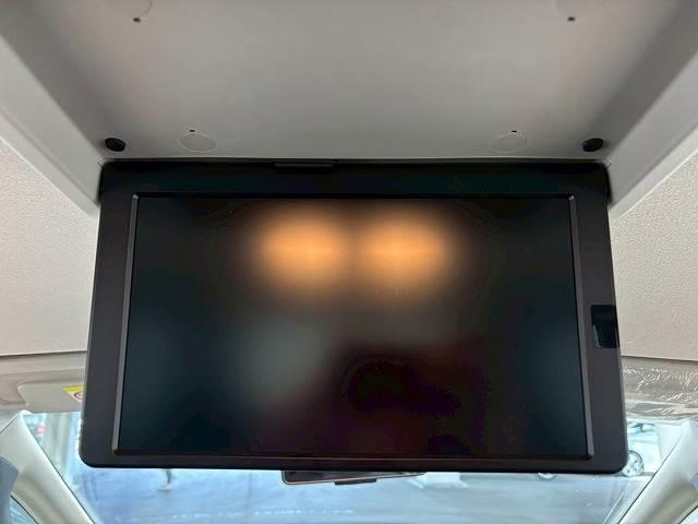 セレナ ハイブリッド e-POWER XV 7人 ワンオーナー/純正10型ナビ地デジ/全周囲/11型後席モニター/プロパイロット/両側電動スライドドア/デジタルインナーミラー/LED/ETC/スマートキー/オートエアコン/オートライト(8枚目)