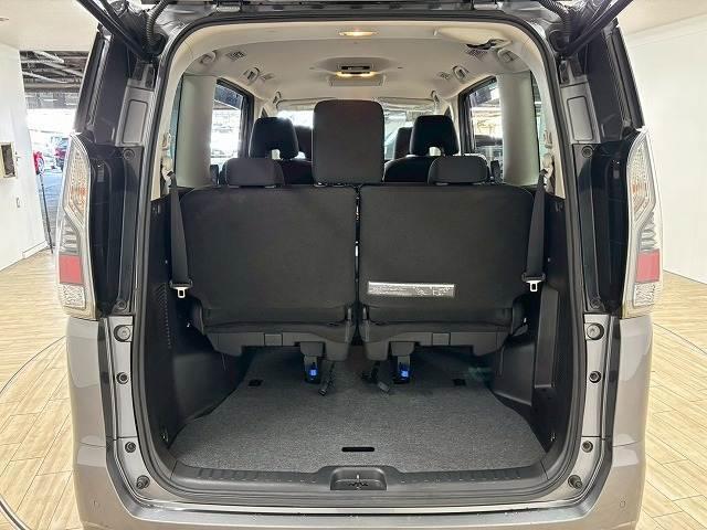 セレナ ハイブリッド e-POWER XV 7人 ワンオーナー/純正10型ナビ地デジ/全周囲/11型後席モニター/プロパイロット/両側電動スライドドア/デジタルインナーミラー/LED/ETC/スマートキー/オートエアコン/オートライト(13枚目)