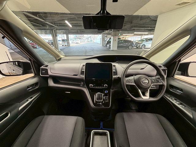 セレナ ハイブリッド e-POWER XV 7人 ワンオーナー/純正10型ナビ地デジ/全周囲/11型後席モニター/プロパイロット/両側電動スライドドア/デジタルインナーミラー/LED/ETC/スマートキー/オートエアコン/オートライト(21枚目)