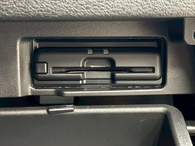 セレナ ハイブリッド e-POWER XV 7人 ワンオーナー/純正10型ナビ地デジ/全周囲/11型後席モニター/プロパイロット/両側電動スライドドア/デジタルインナーミラー/LED/ETC/スマートキー/オートエアコン/オートライト(48枚目)