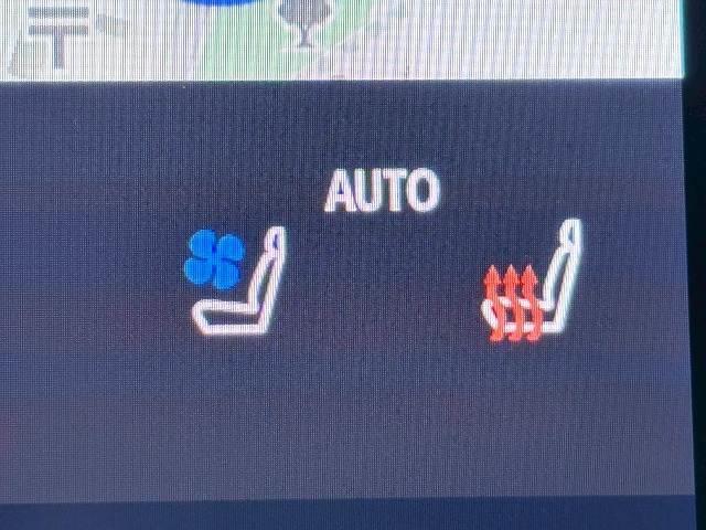 アルファードハイブリッド Z ユニバーサルステップ/純正14型ナビ/全周囲/黒革/左右独立ムーンルーフ/パワーシート/シートベンチレーション/デジタルインナーミラー/追従クルコン/BSM/両側電動/電動リアゲート/ETC(9枚目)