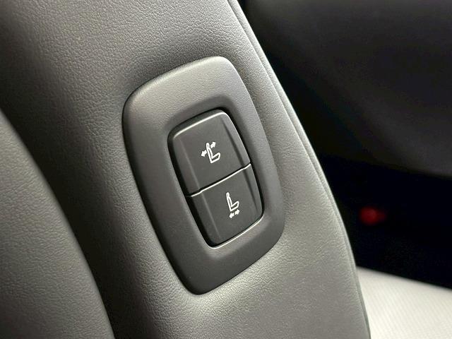 アルファードハイブリッド Z ユニバーサルステップ/純正14型ナビ/全周囲/黒革/左右独立ムーンルーフ/パワーシート/シートベンチレーション/デジタルインナーミラー/追従クルコン/BSM/両側電動/電動リアゲート/ETC(35枚目)