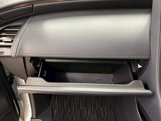 アルファードハイブリッド Z ユニバーサルステップ/純正14型ナビ/全周囲/黒革/左右独立ムーンルーフ/パワーシート/シートベンチレーション/デジタルインナーミラー/追従クルコン/BSM/両側電動/電動リアゲート/ETC(37枚目)