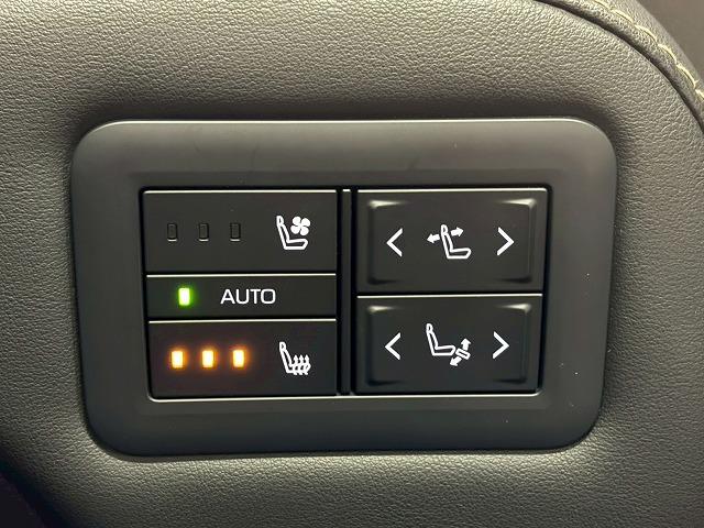 アルファードハイブリッド Z ユニバーサルステップ/純正14型ナビ/全周囲/黒革/左右独立ムーンルーフ/パワーシート/シートベンチレーション/デジタルインナーミラー/追従クルコン/BSM/両側電動/電動リアゲート/ETC(43枚目)