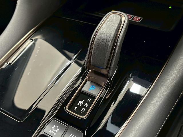 アルファードハイブリッド Z ユニバーサルステップ/純正14型ナビ/全周囲/黒革/左右独立ムーンルーフ/パワーシート/シートベンチレーション/デジタルインナーミラー/追従クルコン/BSM/両側電動/電動リアゲート/ETC(58枚目)