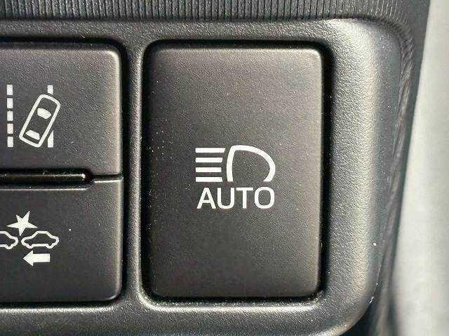 アクア Sスタイルブラック 純正SDナビ地デジ/Bluetooth搭載/バックカメラ/衝突軽減/シートヒーター/オートハイビーム/LED/ETC/スマートキー/オートエアコン/オートライト/電動格納ミラー/ステアリングスイッチ(9枚目)